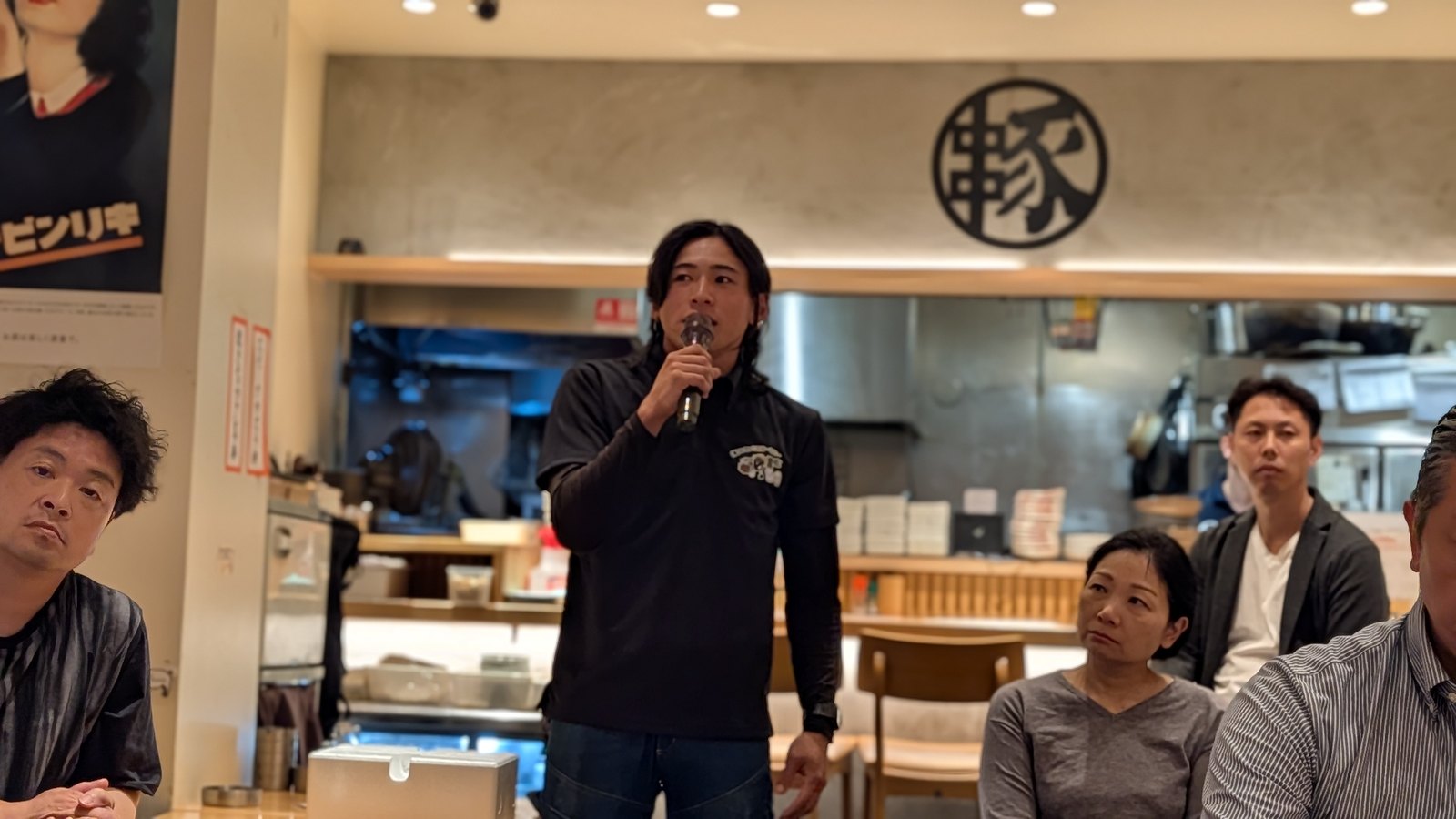 ミニセミナーで話す農事組合法人 なちゅらるはーもにーの高橋龍宣さん